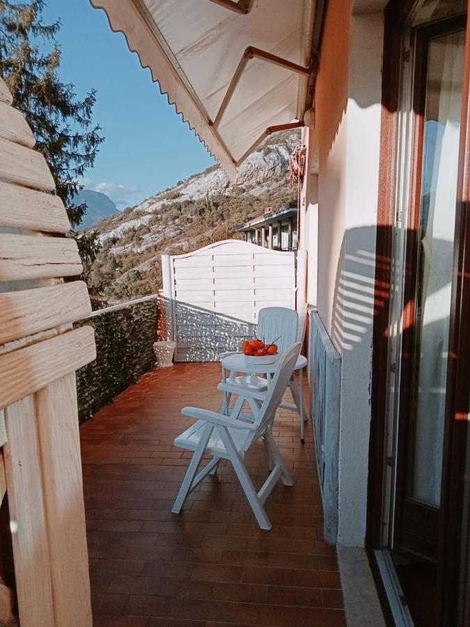 Appartamento Ellen Torbole Sul Garda Exterior foto